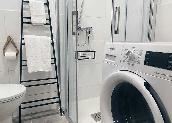 Con Terraza En El Centro De Διαμέρισμα *